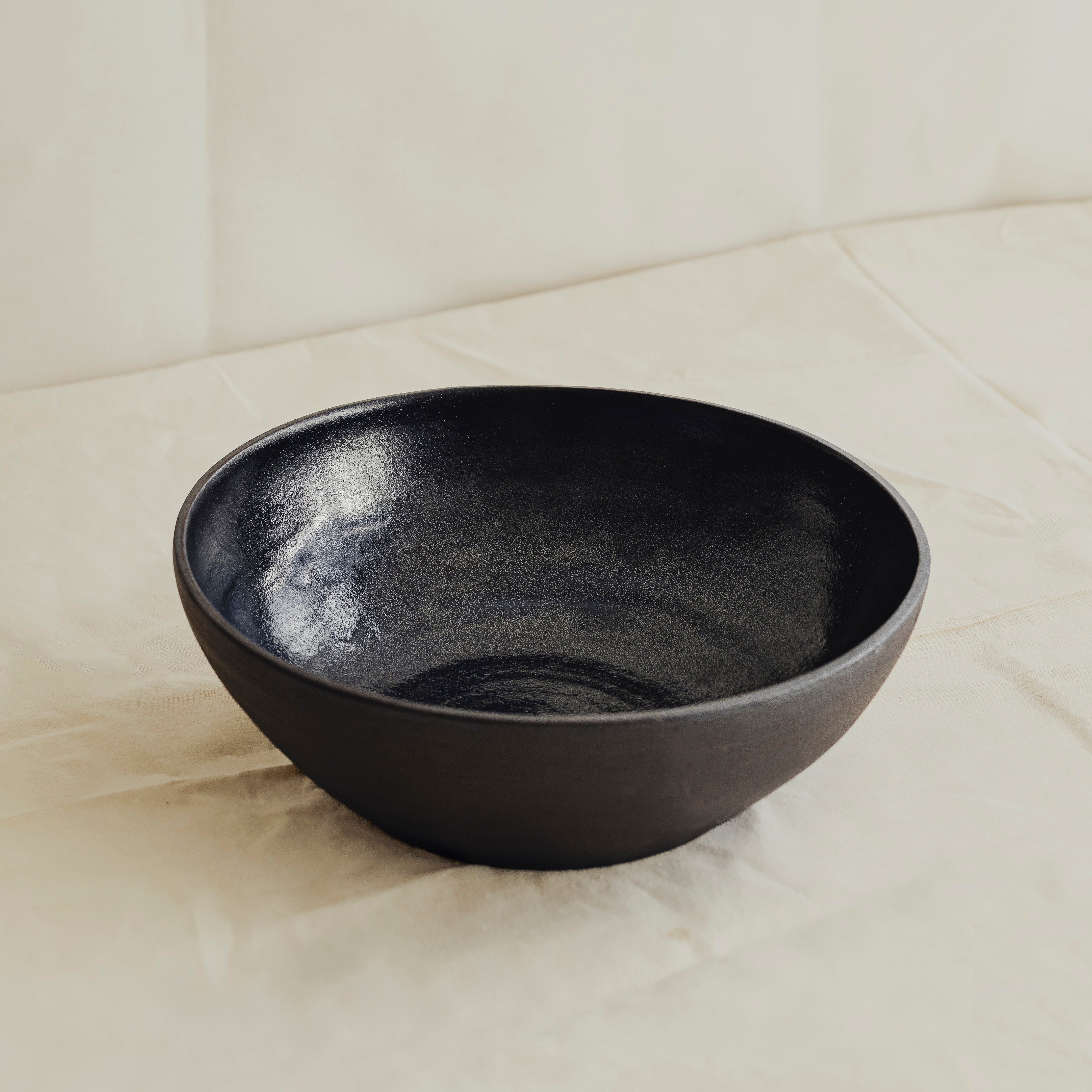104 Black Glaze Ceramic Serving Bowl