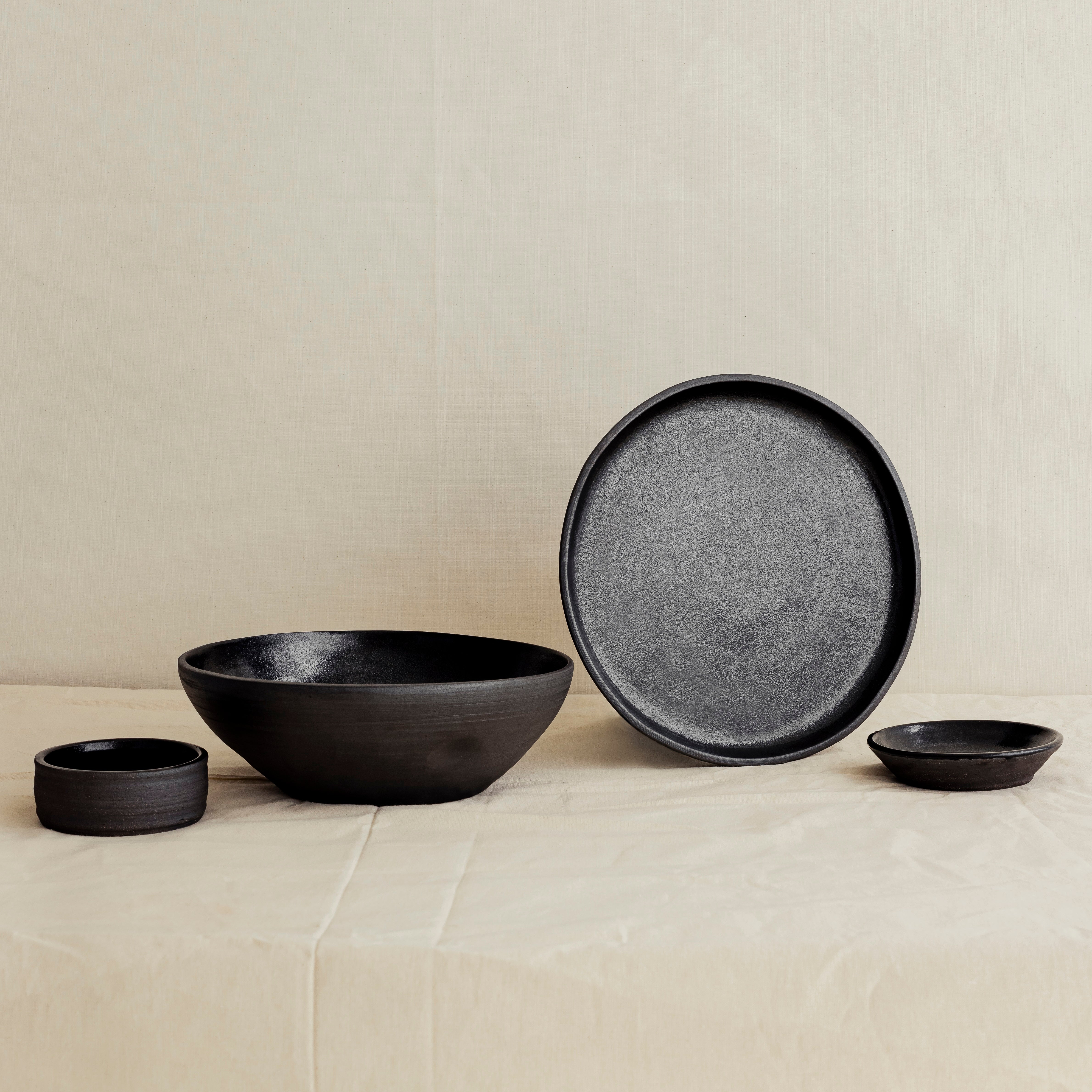 104 Black Glaze Ceramic Serving Bowl